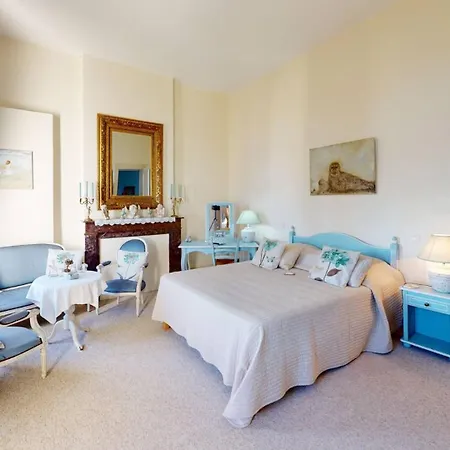 Bed & Breakfast Chateau De Beaucamp - Castel Des Anges