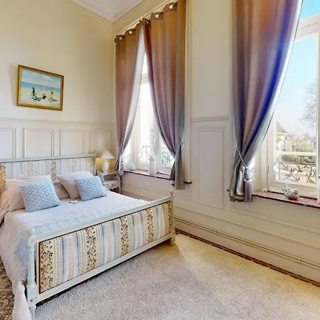 Bed & Breakfast Chateau De Beaucamp - Castel Des Anges 4*