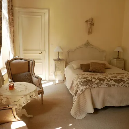 Chateau De Beaucamp - Castel Des Anges Bed & Breakfast